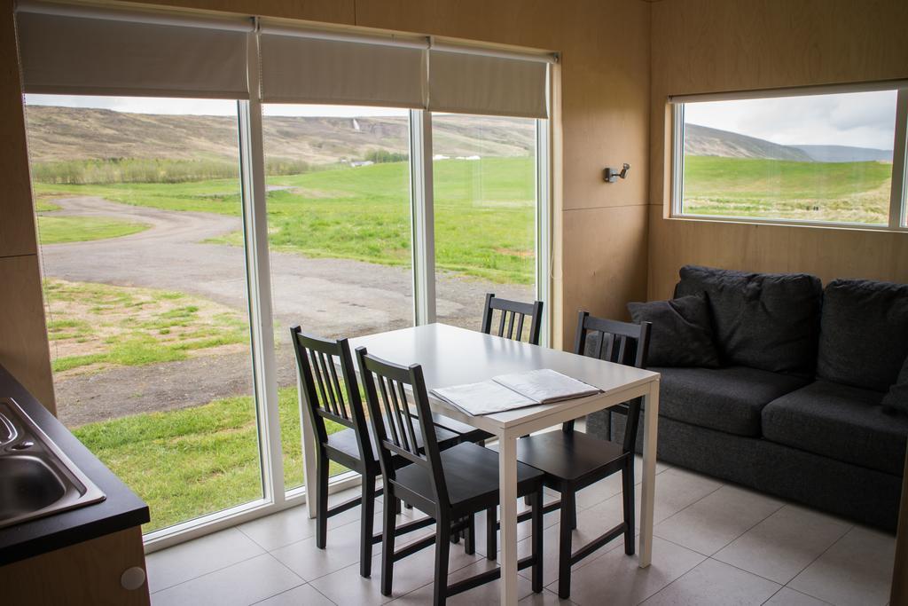 Einishus Cottages Laugar  Phòng bức ảnh